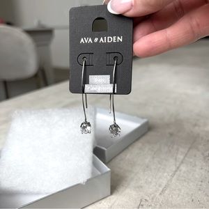 Dangling Earrings, Elegante Earrings, Rhinestone Earrings